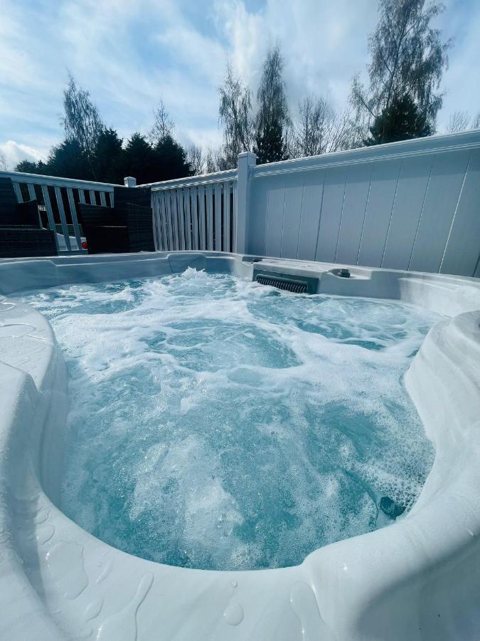 Evergreen Lodge With Hot Tub York Eksteriør billede